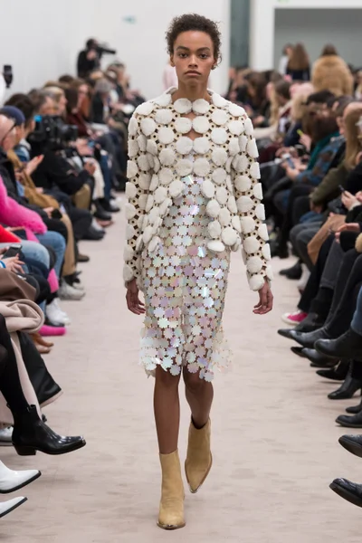 Look 34